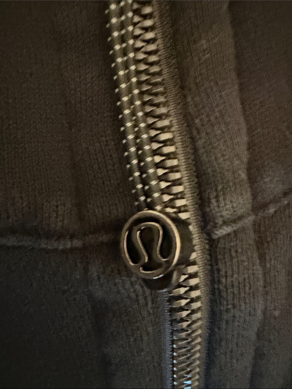 Black Lululemon Full-Zip Crop Scuba Hooded Jacket - Picture 2 of 4